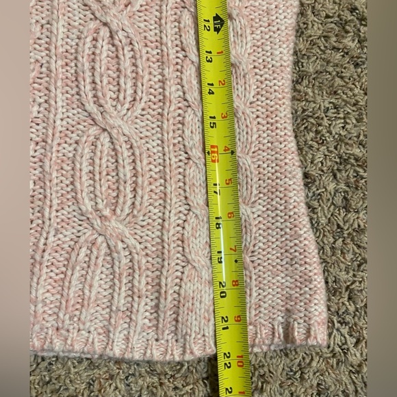 Women’s St Johns Bay Pink Cable Knit Acrylic Turtleneck Sweater Size Medium - Picture 6 of 6